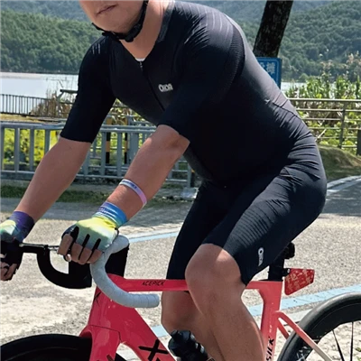 Najlepší pánsky tri oblek na dlhé trate